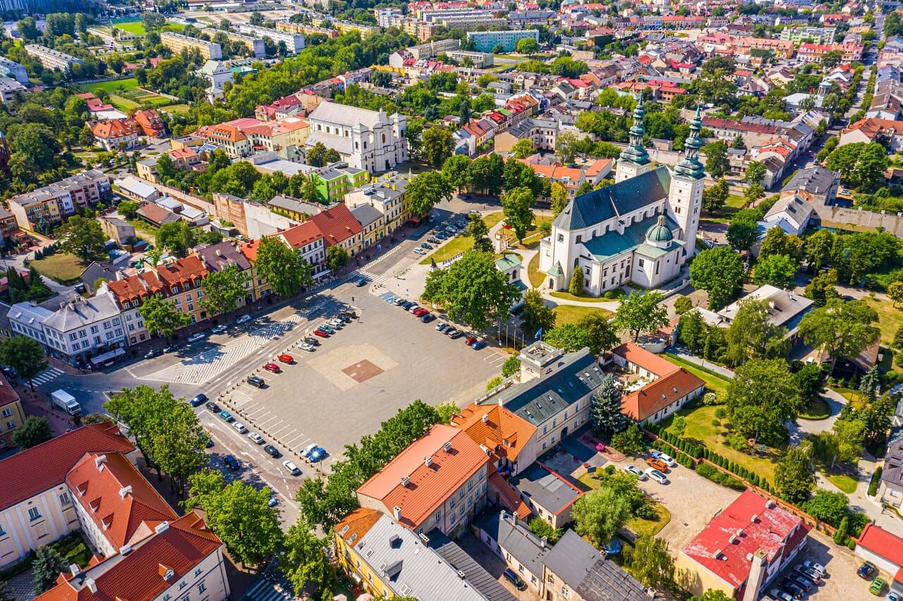 Widok z lotu ptaka na kancelarię adwokacką w Łowiczu